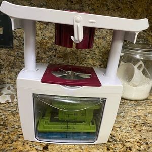 Veggie/fruit slicer